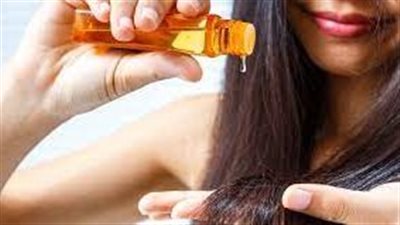 تاجٌ من السمسم: فوائد زيت السمسم للشعر الأبيض