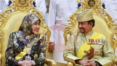 من هي أغني أمرة في العالم وتمتلك الذهب 